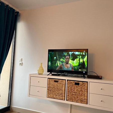 Superbe appartement vue mer av. piscine et tennis Cannes Extérieur photo