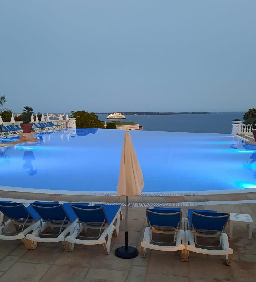 Superbe appartement vue mer av. piscine et tennis Cannes Extérieur photo