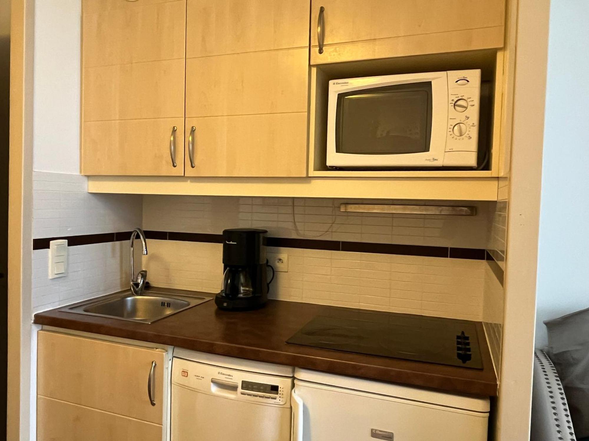 Superbe appartement vue mer av. piscine et tennis Cannes Extérieur photo